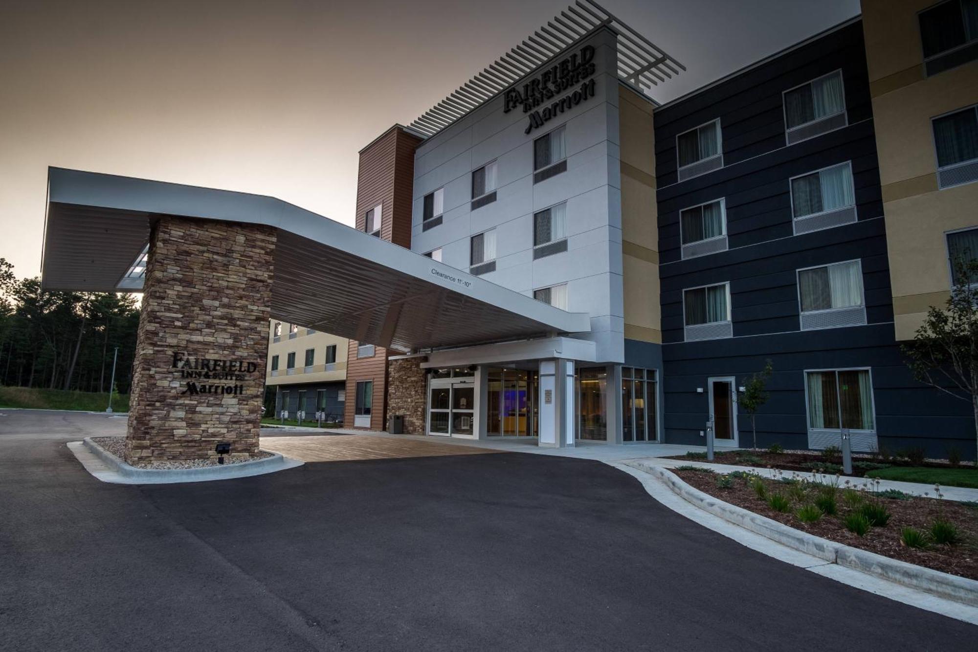Fairfield Inn & Suites By Marriott Wisconsin Dells Lake Delton Extérieur photo